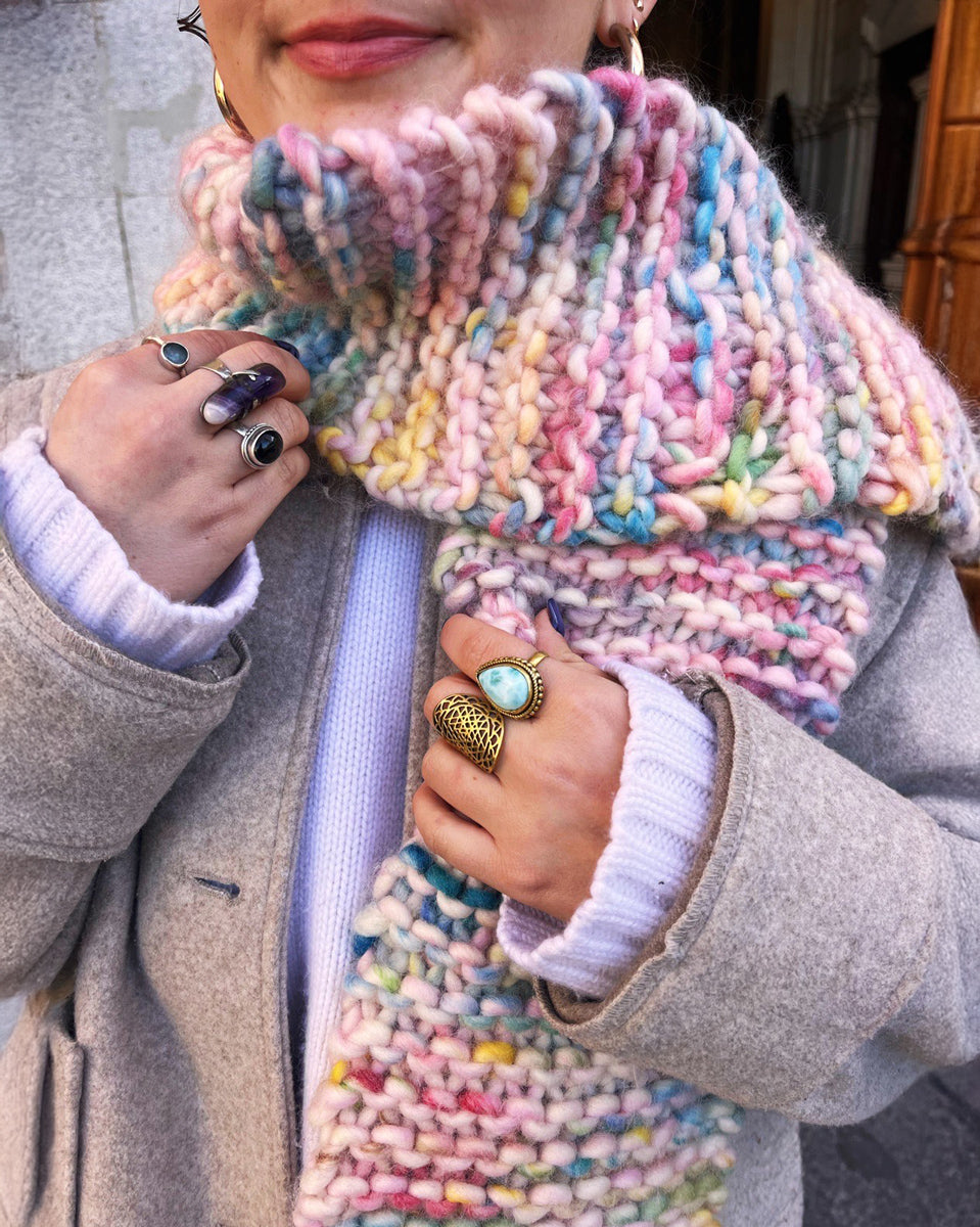 Dinka Scarf Beginner Knitting Kit in Yarnicorn - Premium Version