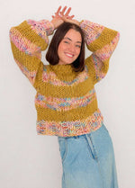 The Striped Rainbow Sweater Kit x @paula.on.knits – Versione The Yummy Yarn