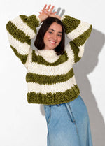 The Striped Rainbow Sweater Kit x @paula.on.knits – Versione The Yummy Yarn
