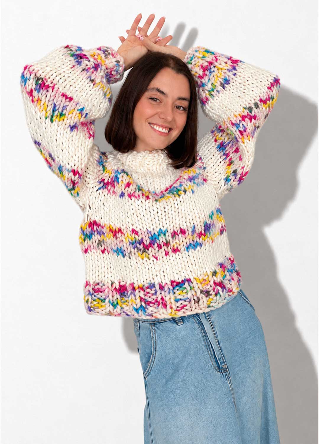 The Striped Rainbow Sweater Kit x @paula.on.knits – Versione The Yummy Yarn